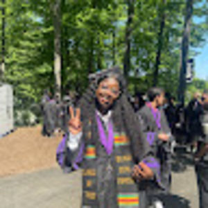 Meet your Posher, Michaya